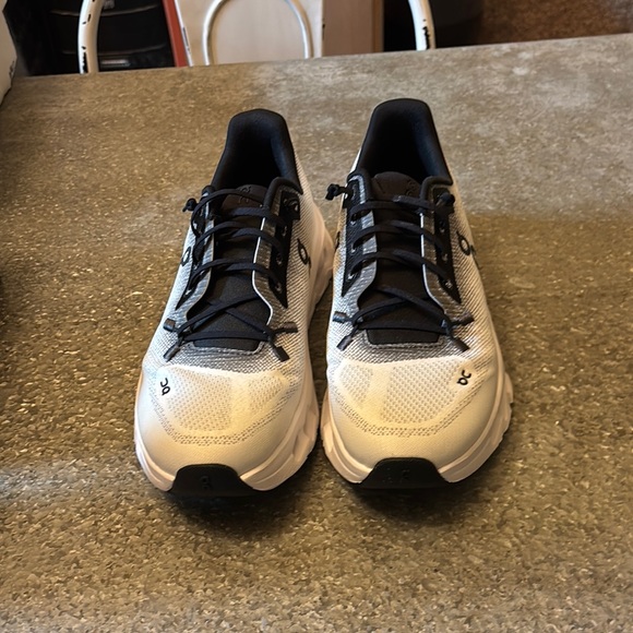 On Running Shoes - Worn Once Women’s On Cloud Cloud Tilt Size 8 MSRP $180 White/Black Running Shoe
